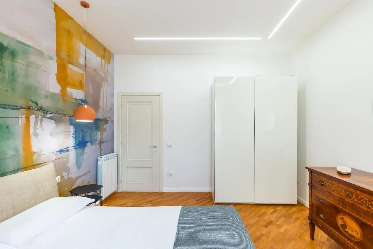 Stanzione Classy Flat At Vomero Central By Napoliapartments