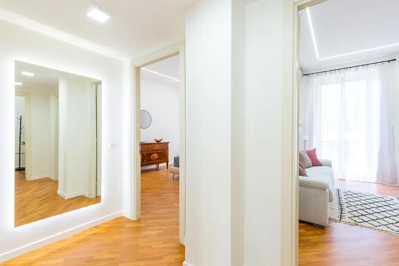 Apartment Stanzione Classy Flat At Vomero Central By Napoliapartments Italy