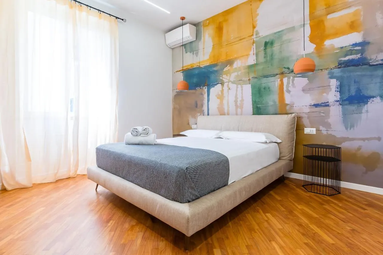 Stanzione Classy Flat At Vomero Central By Napoliapartments