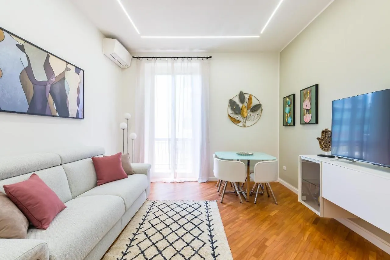 Stanzione Classy Flat At Vomero Central By Napoliapartments 0*, Naples Italy