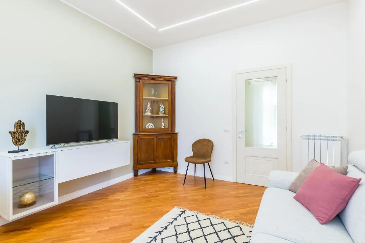 Apartment Stanzione Classy Flat At Vomero Central By Napoliapartments