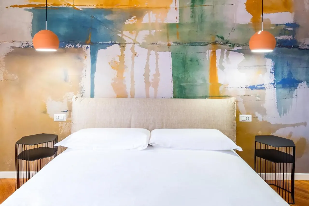 Stanzione Classy Flat At Vomero Central By Napoliapartments Italy